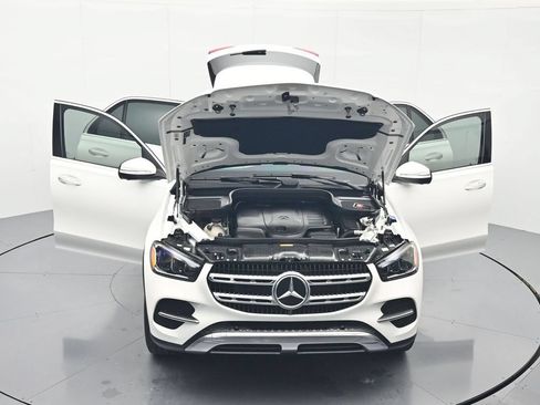 Used 2024 Mercedes-Benz GLE 450 4MATIC image 46