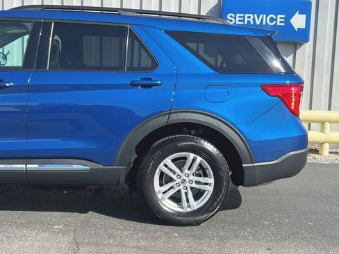 Used 2022 Ford Explorer XLT w/ Class IV Trailer Tow Package AWD/4WD image 16