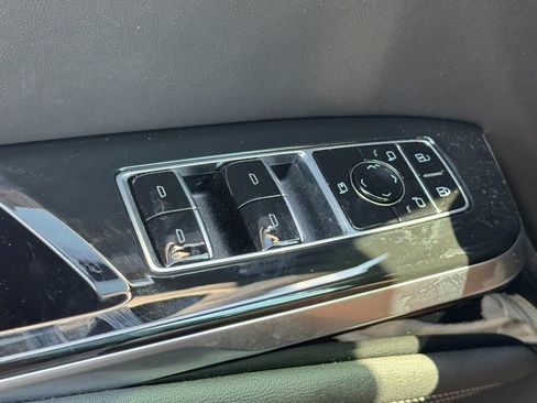 Used 2026 Cadillac Escalade Luxury w/ LPO, Radiant Package AWD/4WD image 23