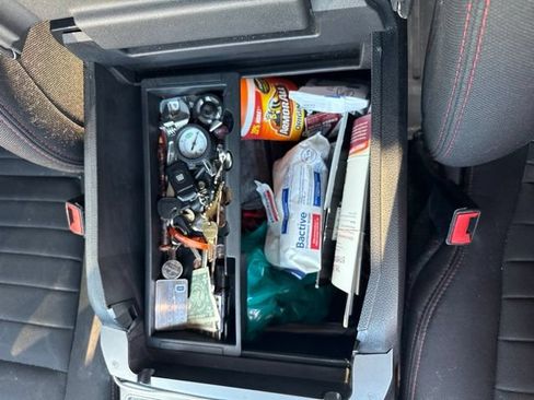 Used 2018 Ford F150 XLT w/ Equipment Group 302A Luxury AWD/4WD image 21