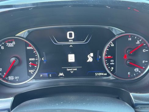 Used 2023 Chevrolet Traverse Premier w/ Redline Edition FWD image 8