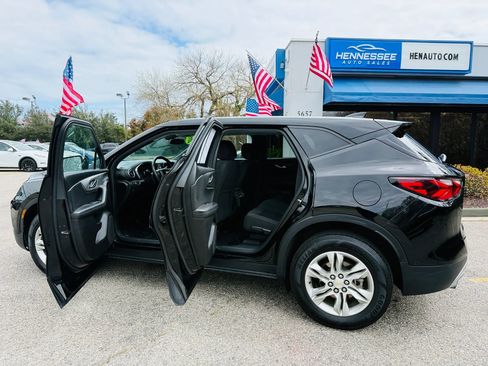 Used 2019 Chevrolet Blazer LT FWD image 19