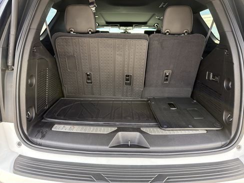 Used 2021 Chevrolet Tahoe RST w/ Luxury Package image 34