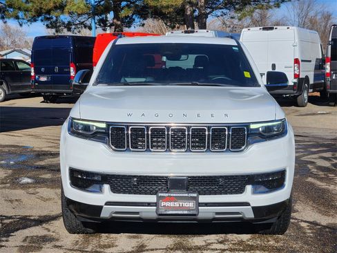 Used 2023 Jeep Wagoneer Series II image 5