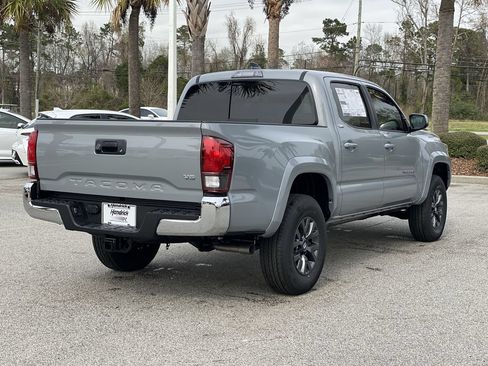 Used 2021 Toyota Tacoma SR5 RWD image 5