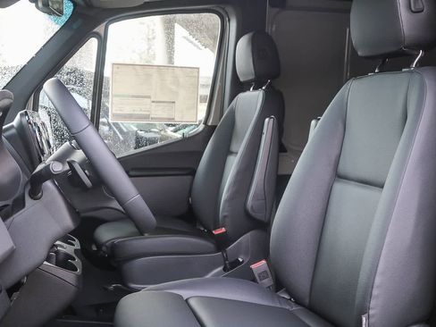 New 2024 Mercedes-Benz Sprinter 2500 image 16