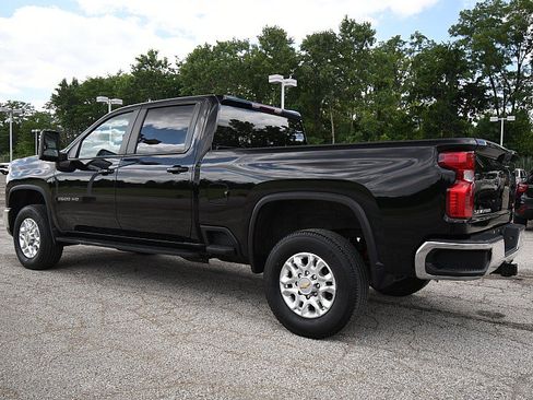 Used 2024 Chevrolet Silverado 2500 LT AWD/4WD image 5