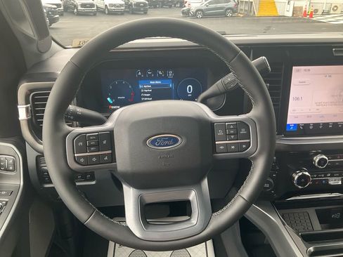 New 2026 Ford F250 Lariat w/ Chrome Package AWD/4WD image 21