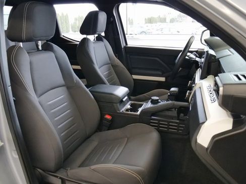 Used 2024 Toyota Tacoma TRD Off-Road image 16