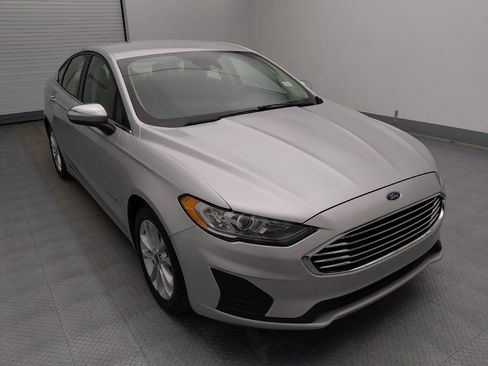 Used 2019 Ford Fusion SE image 13