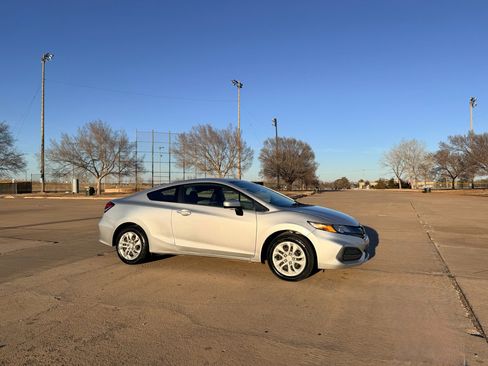 Used 2015 Honda Civic LX image 29