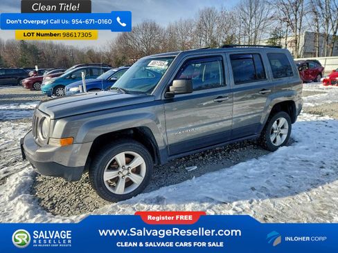 Used 2013 Jeep Patriot Latitude w/ Sun/Sound Group image 1