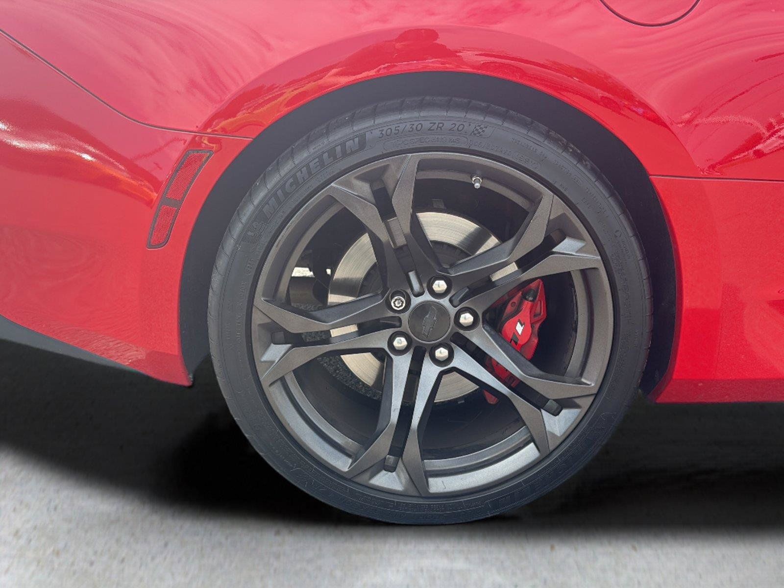 Used 2018 Chevrolet Camaro SS RWD image 41