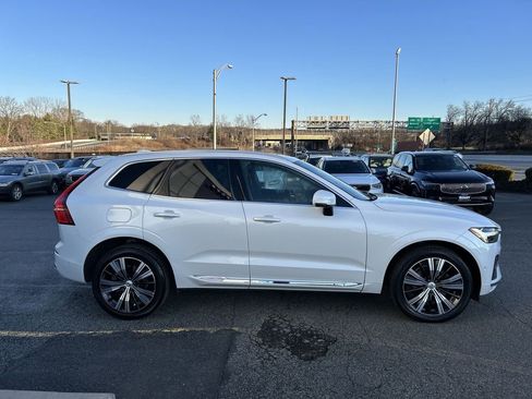 Certified 2023 Volvo XC60 B5 Plus w/ Climate Package image 9