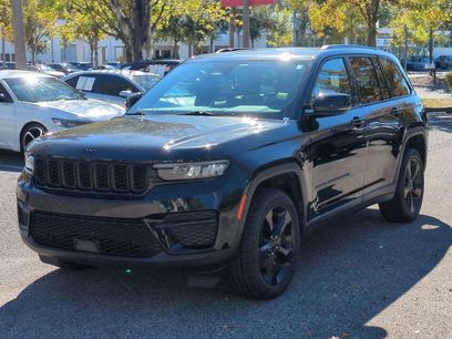 Used 2023 Jeep Grand Cherokee Altitude