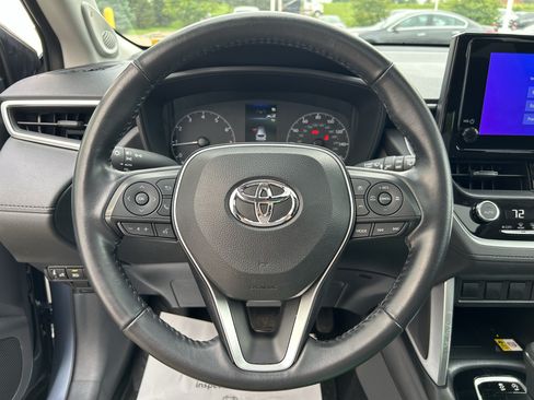 Used 2023 Toyota Corolla Cross LE w/ Moonroof Package AWD/4WD image 23