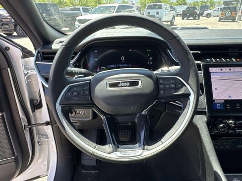 New 2025 Jeep Grand Cherokee Trailhawk image 21