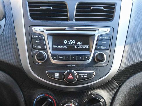 Used 2017 Hyundai Accent SE image 14