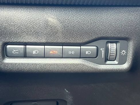 Used 2025 Jeep Wagoneer S Limited AWD/4WD image 18