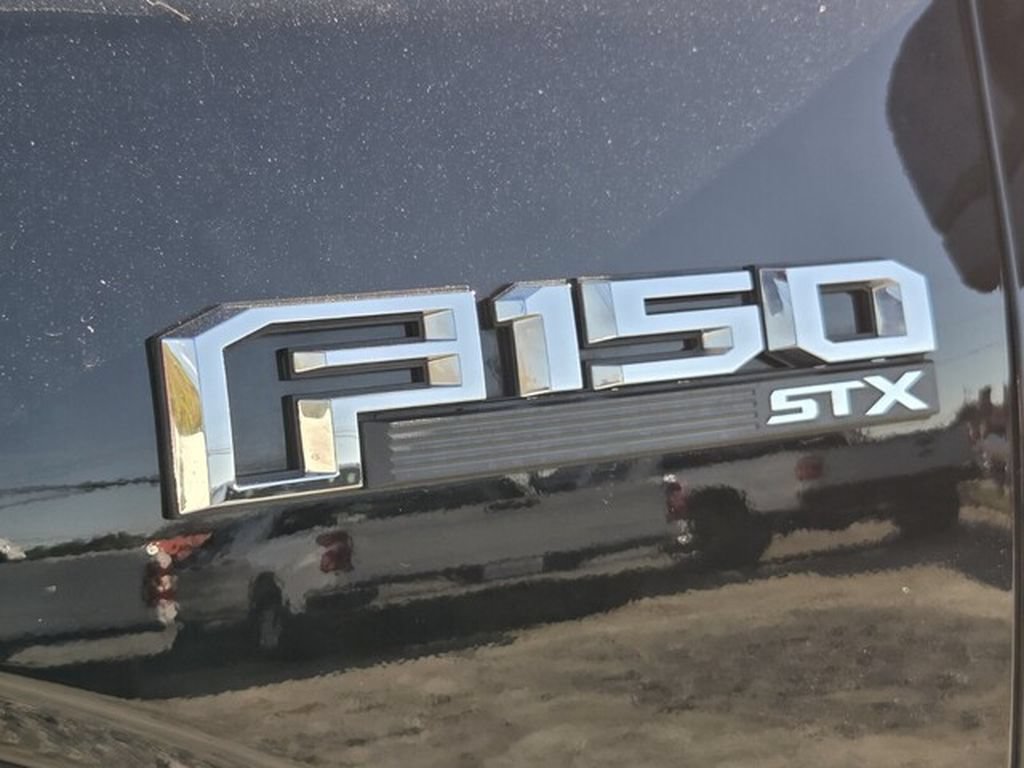 Used 2018 Ford F150 XL w/ Equipment Group 101A Mid AWD/4WD image 17