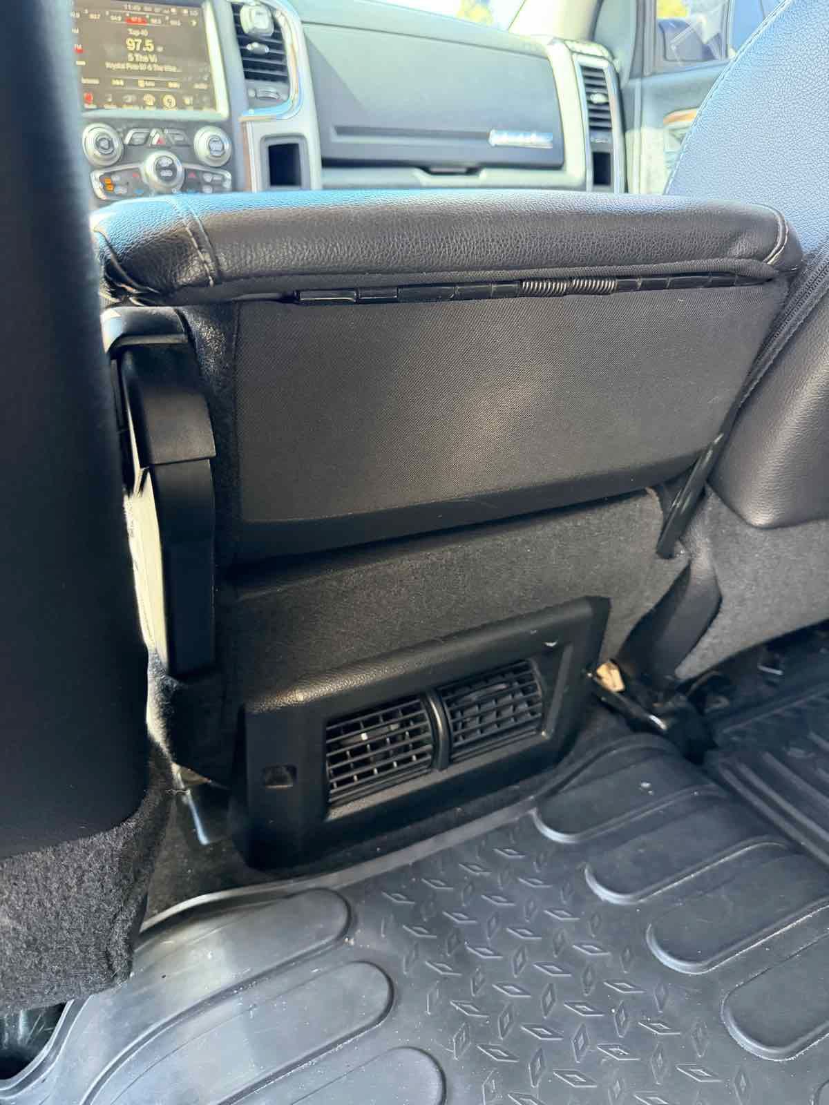 Used 2017 RAM 1500 Laramie AWD/4WD image 30