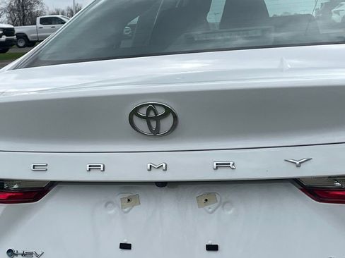 Used 2025 Toyota Camry LE FWD image 16