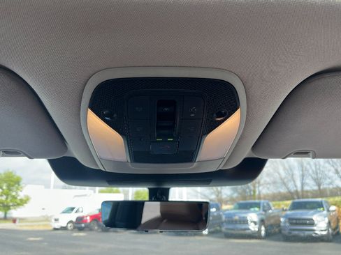 Used 2025 INFINITI QX60 Sensory w/ Vision Package image 36