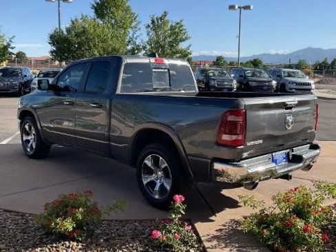 Used 2019 RAM 1500 Laramie AWD/4WD image 5
