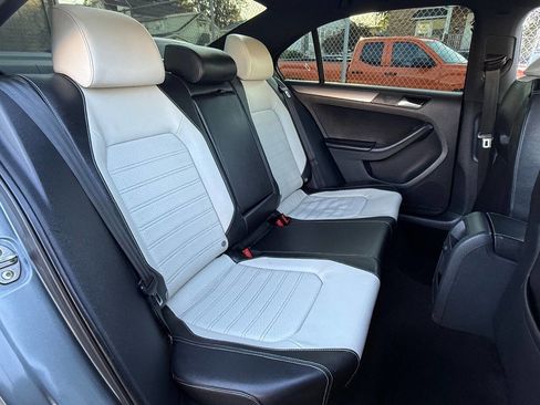 Used 2016 Volkswagen Jetta Sport w/ Lighting Package image 13