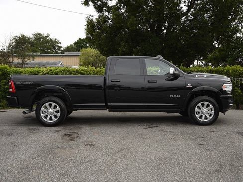 Used 2022 RAM 3500 Laramie AWD/4WD image 5