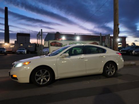 Used 2012 Acura TL image 2