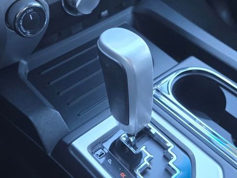 Used 2014 Toyota Tundra SR5 w/ TRD Off Road Package image 28