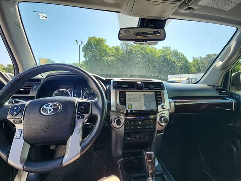 Used 2020 Toyota 4Runner Limited AWD/4WD image 20