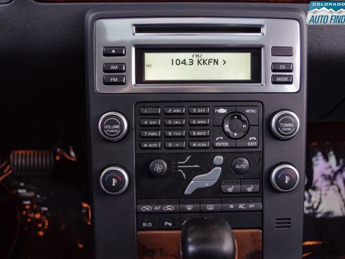 Used 2010 Volvo XC70 T6 image 20