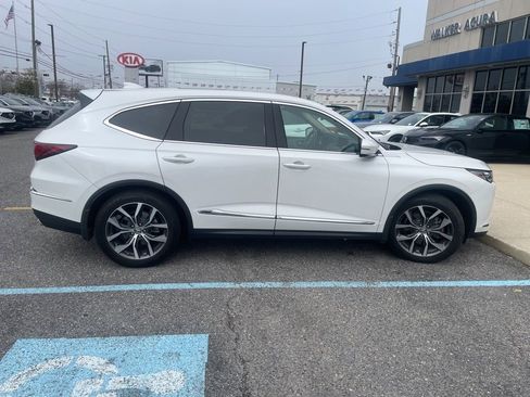 Used 2024 Acura MDX FWD w/ Technology Package image 9