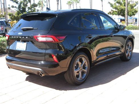 Certified 2023 Ford Escape ST-Line w/ Tech Pack #1 FWD image 4