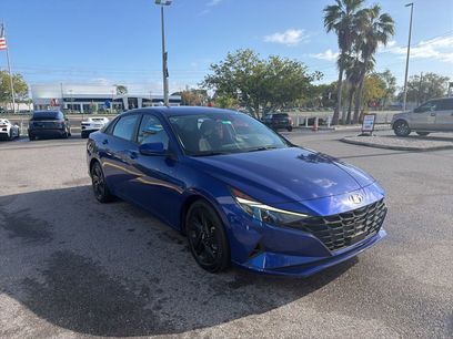 Used 2021 Hyundai Elantra SEL w/ Convenience Package