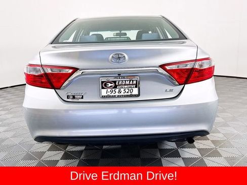 Used 2017 Toyota Camry LE FWD image 22