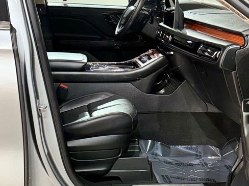 Used 2024 Lincoln Aviator Reserve image 55