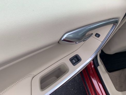 Used 2013 Volvo S60 T5 image 25