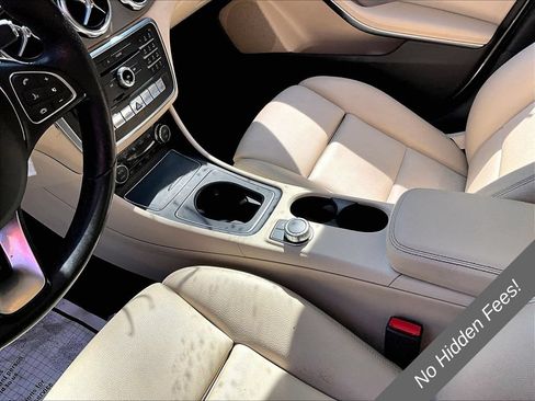 Used 2018 Mercedes-Benz GLA 250 image 10