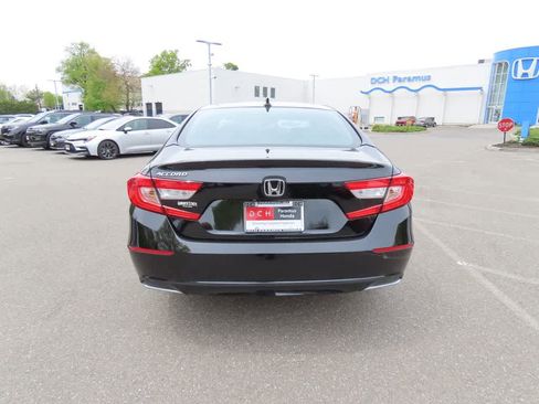Used 2019 Honda Accord LX image 5
