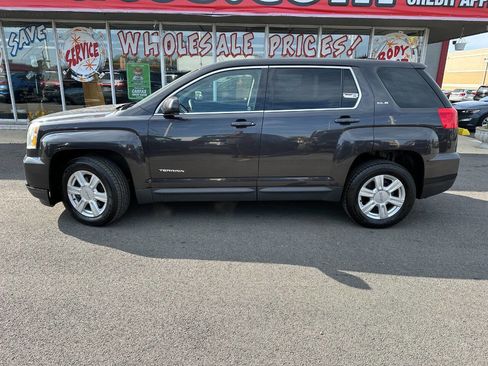 Used 2016 GMC Terrain SLE image 2