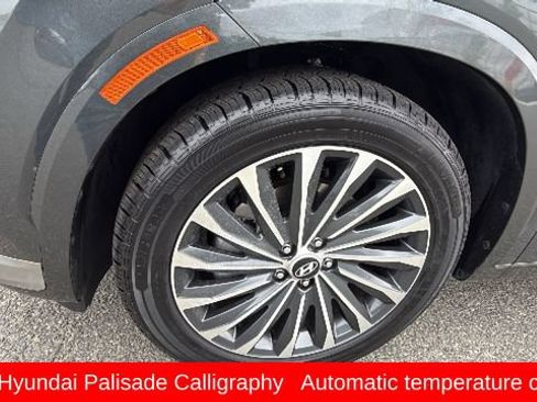 Used 2024 Hyundai Palisade Calligraphy AWD/4WD image 9