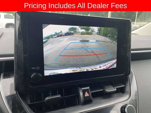 Used 2024 Toyota Corolla LE FWD image 33