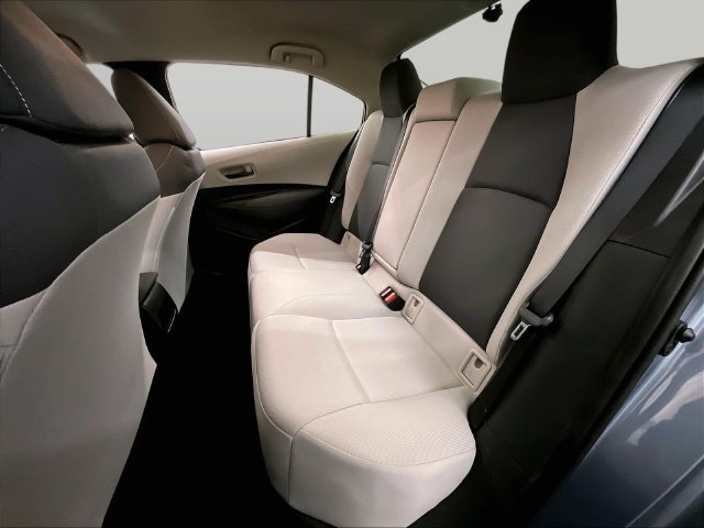Used 2022 Toyota Corolla LE w/ Carpet Mat Package (TMS) FWD image 25