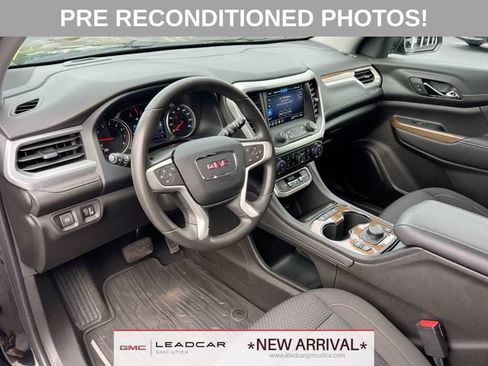 Used 2023 GMC Acadia SLE w/ Driver Convenience Package AWD/4WD image 10