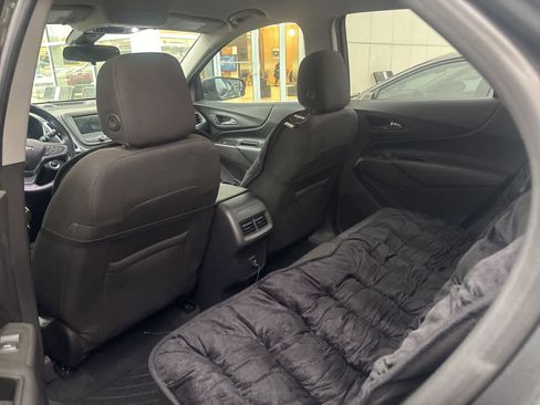 Used 2019 Chevrolet Equinox LT w/ Driver Convenience Package FWD image 7