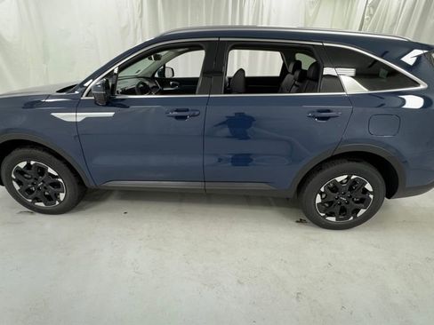 New 2026 Kia Sorento S AWD/4WD image 6