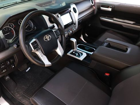 Used 2016 Toyota Tundra SR5 w/ SR5 Upgrade Package RWD image 6